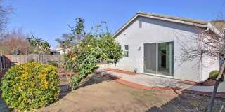 Wonderful 3bd/2ba Elk Grove Home with 2 Car Garage Gallery 32