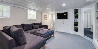 83 John Street Gallery 23