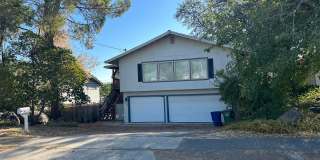 Spacious 4-Bedroom Home with Finished Basement & Large Backyard! Gallery 31