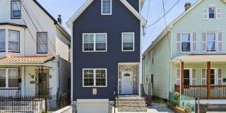 469 Henry St Gallery 1