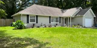 3 bed 2 bath house, 1-car garage and fenced-in yard! Available May 15 Gallery 1