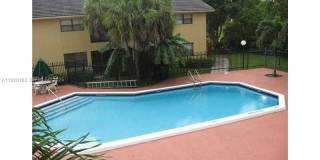 2997 Riverside Dr Gallery 3