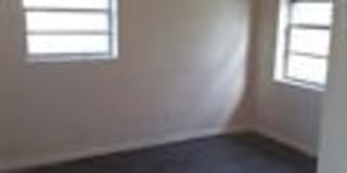 529 6th Street Gallery 15