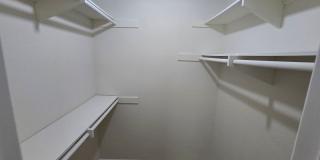 Beautifully Renovated Ground-Floor 2 Bedroom – Over 900 Sq. Ft.! Gallery 15