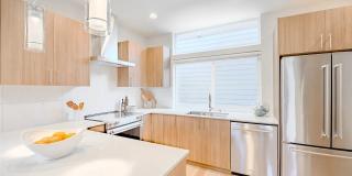 Seward Park Modern 2-Bedroom Home Gallery 9