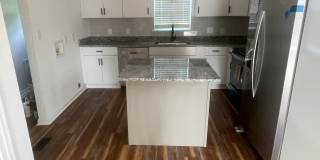 214 N 7th St Gallery 3