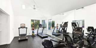 James Pointe Apartments Gallery 6
