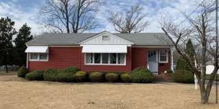 661 Grape St Street Gallery 1