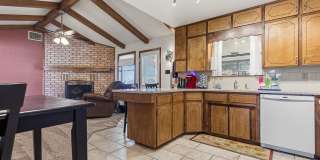 Spacious 3 bedroom 2 bath home with Solar Panels Gallery 5