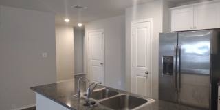 Charming 3 bedroom in Republic Creek! Gallery 34