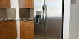 2950 SW 3rd Ave Gallery 4