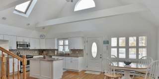 305 Baltimore Avenue Gallery 3