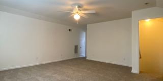 Adorable 3 Bedroom 3 Bath in Preston Green Gallery 21