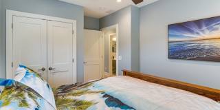 4727 N Kiona Avenue Gallery 21