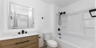 10 W Trafford Street 1/2 Gallery 3