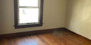 2 bedroom close to Miami Valley Hospital and UD with Detached garage! Gallery 15
