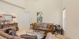 1043 Vintner Boulevard Gallery 18