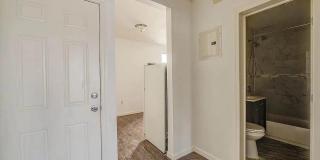 72-47 Metropolitan Avenue unit: 2F Gallery 10