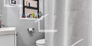 No fee! Perfect Modern Duplex Near BU Campus near Kenmore and Fenway!  Heat and Hot Water Included Gallery 9