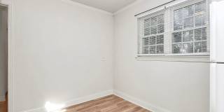 Spring Rent Special! Cozy One Bedroom Apartment in Dilworth! Gallery 14