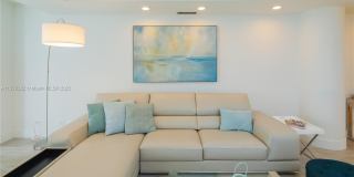5005 Collins Ave Gallery 8