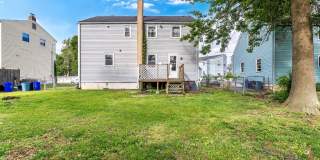 1120 HOWARD Avenue Gallery 22