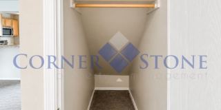 Large 4 Bedroom Home with Bonus Room! Large 4 Bedroom Home with Bonus Room! Gallery 5