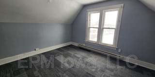 102 1/2 South Street Gallery 8