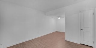 HERITAGE PLAZA Gallery 27
