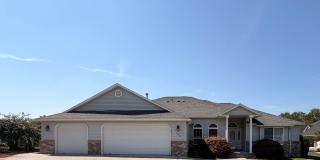 Golf Course Living! 3 bed + office, 3 Car Garage! Gallery 1