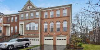 22092 AVONWORTH Square Gallery 2
