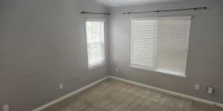 Charming 2br/2.5ba in Delta Lake, end unit townhome! Available now! Gallery 17
