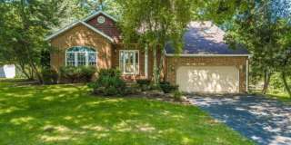 233 Jackson Avenue Gallery 1