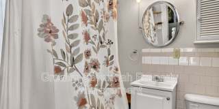 530 East 35th Street Gallery 5