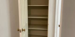 Coleman Place 3-bedroom, 2-bath Condo Gallery 12