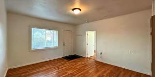 3 bedroom/1 bathroom Single-Family Home for Rent Gallery 4