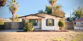 Charming 2 bed 1 bath near tower district Gallery 3