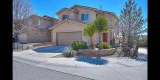Available Now! Beautiful 3 Bedroom/2 Bathroom Home in Northeast Albuquerque Gallery 1