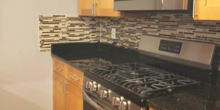 801 SOUTH Street Gallery 28