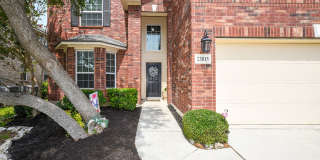 Mountain Lodge Gated Community-5-Bedroom, 3.5-Bathroom Home Gallery 3