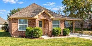 Beautiful Home in Western Hills Harbor Gallery 1