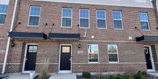 2925 SHOWPLACE Drive Gallery 1