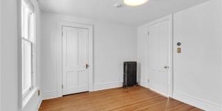 887 W Ferry Street Gallery 33