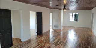 4 Bedroom Historic Residential Unit Near Downtown Pensacola Gallery 1