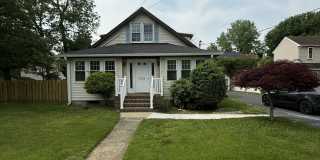 1308 Franklin Avenue Gallery 1