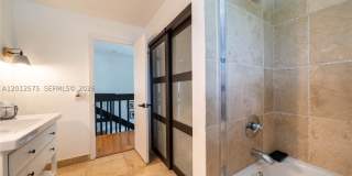 330 SW 133rd Pl Gallery 37