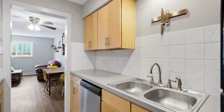 2 Bed 1 Bath Condo by UT and CapMetro Stop Gallery 13