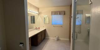 Spacious & Charming 3 Bedroom and a Den Home with Beautiful Updates Gallery 10