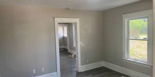 Charming 3-Bedroom Property in Prime Location Gallery 27