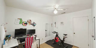 Oak Village - Beautiful 2 Bedroom, 1 Bathroom Townhome Gallery 13